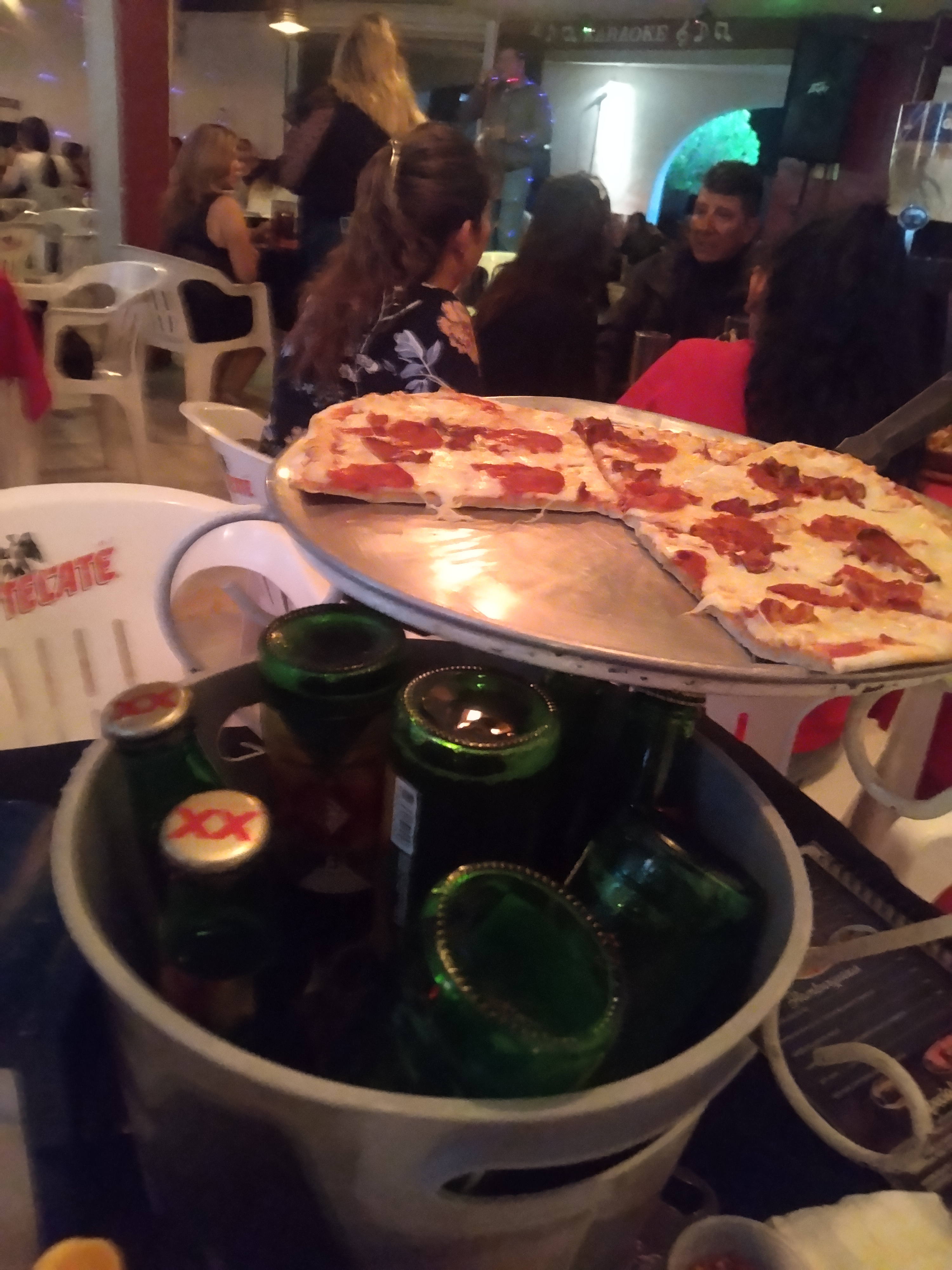 mauricios restaurant karaoke image 8