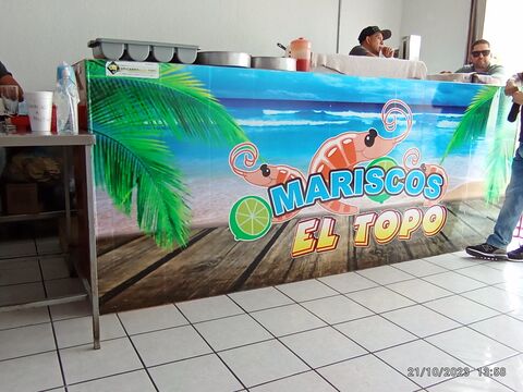 Mariscos El Topo image 1