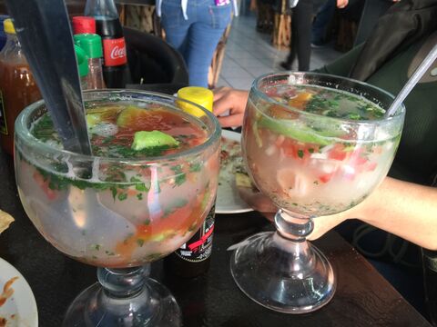Mariscos El Topo image 2
