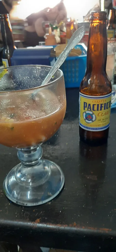 Mariscos El Topo image 8