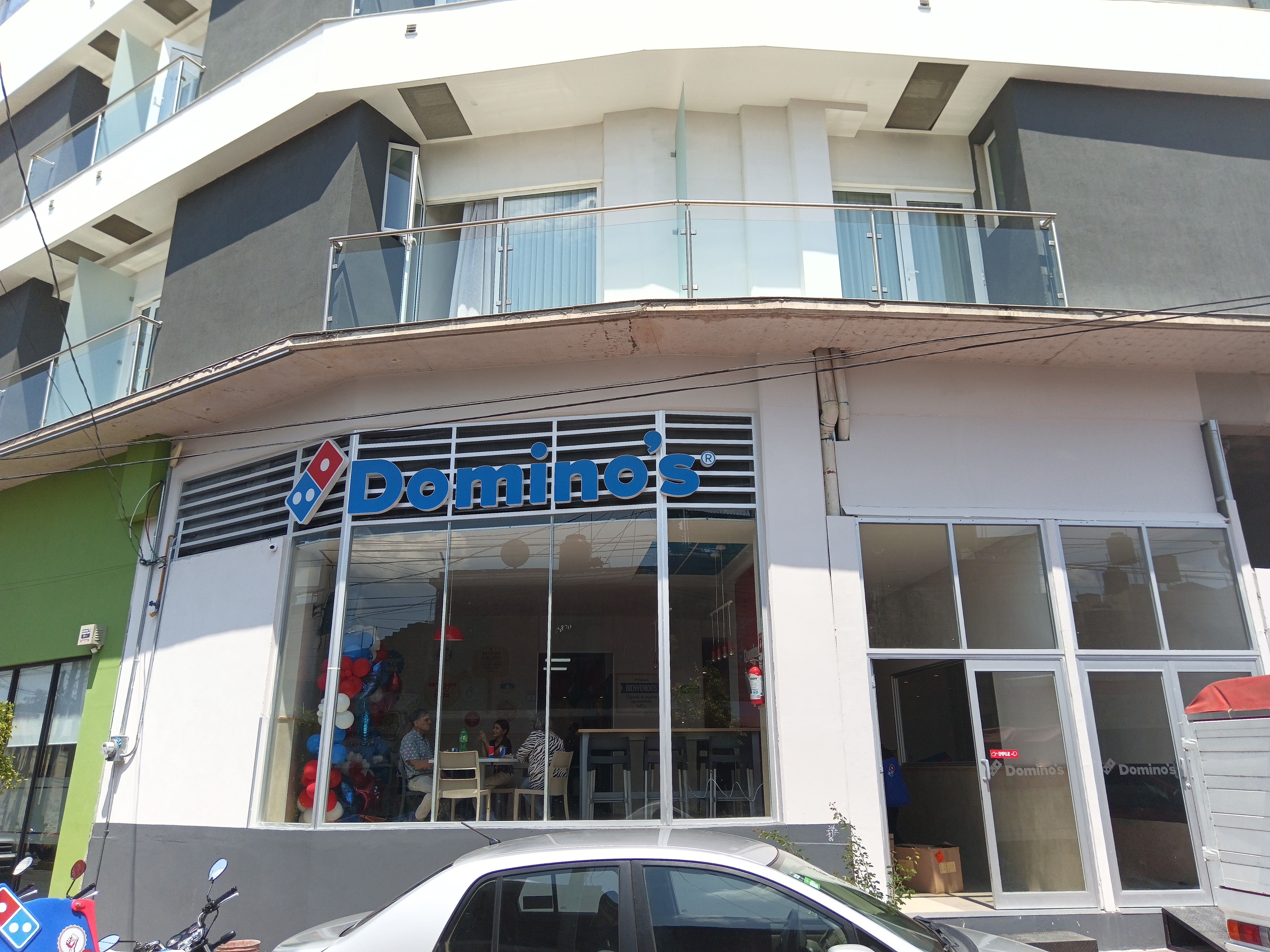 Dominos pizza image 4