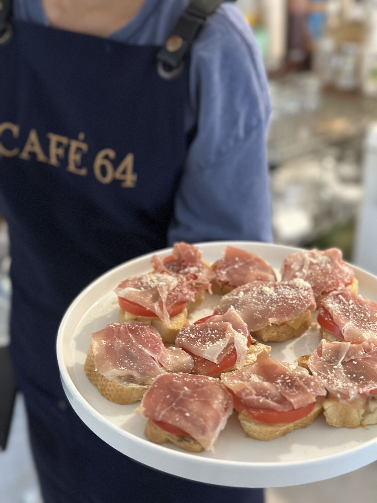 Cafe 64 image 9
