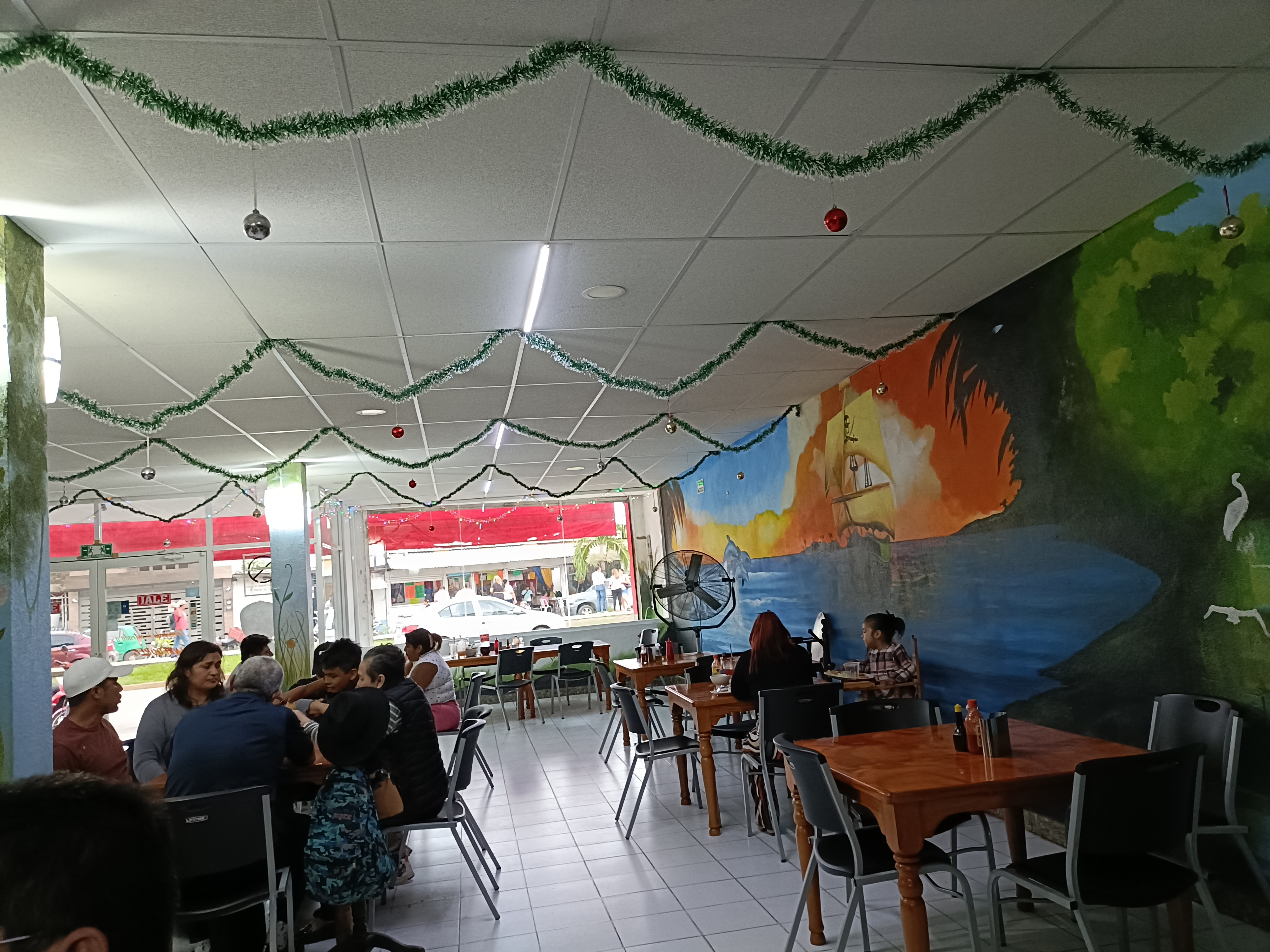 Carnes,Mariscos Y Antojitos El Nuevo Puerto Ceiba image 4