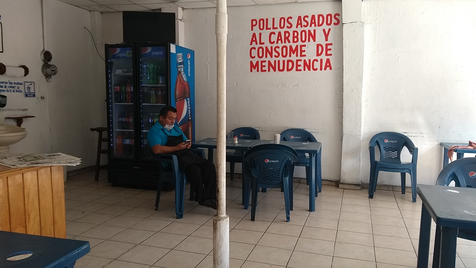 Polleria La Esperanza image 2