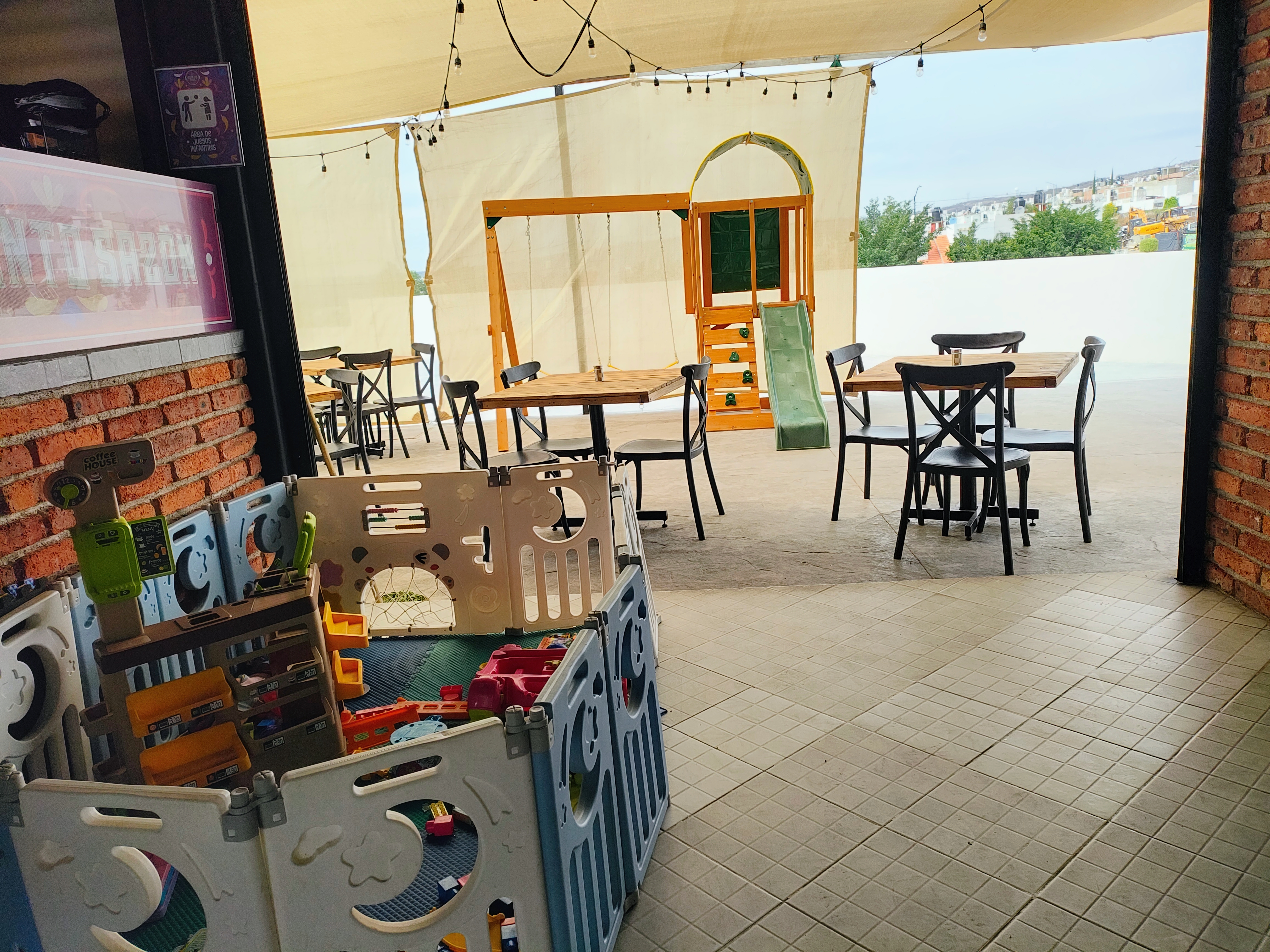 El Quinto Sazón Restaurante image 6