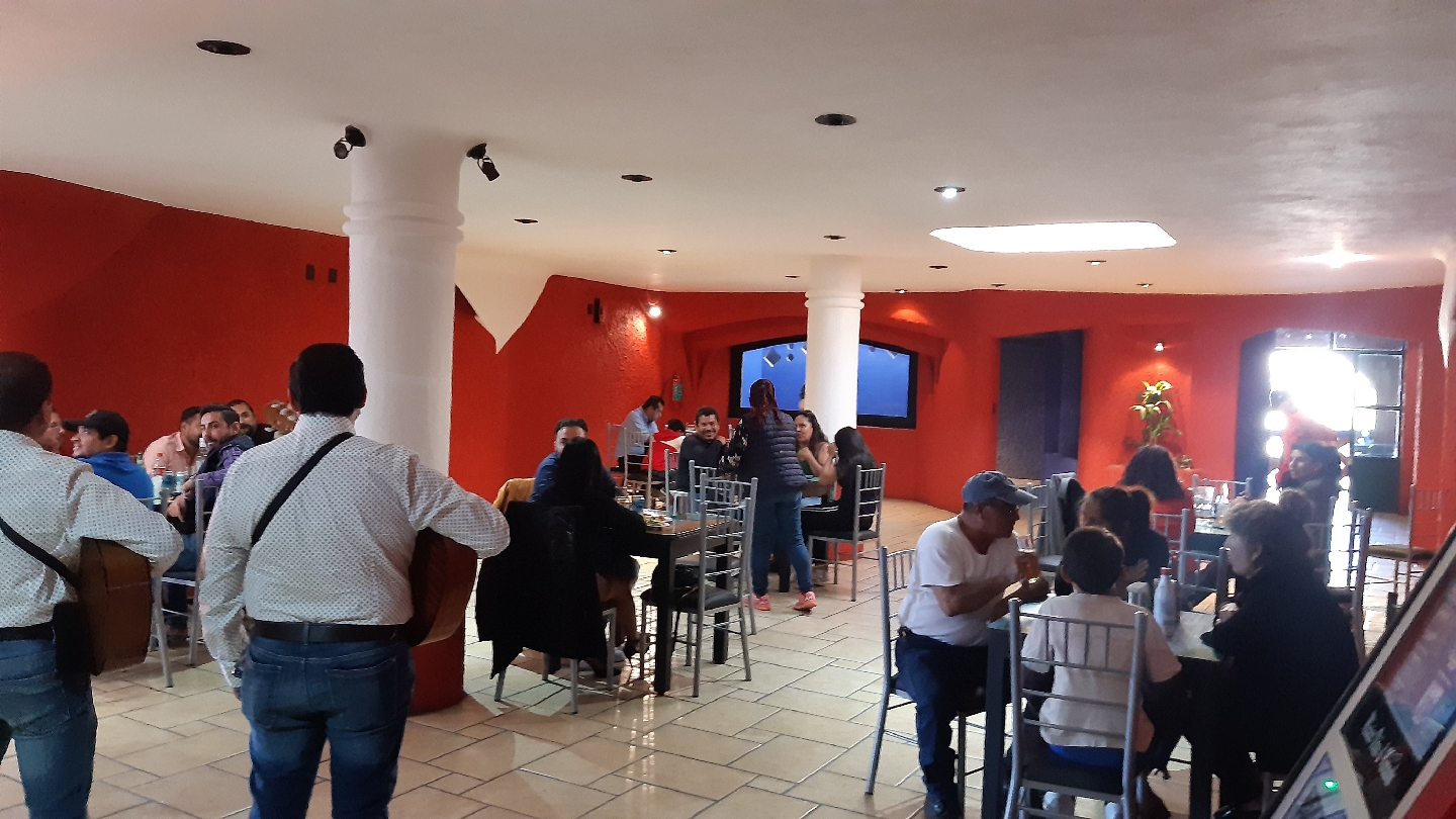 Mariscos El Ausente image 1