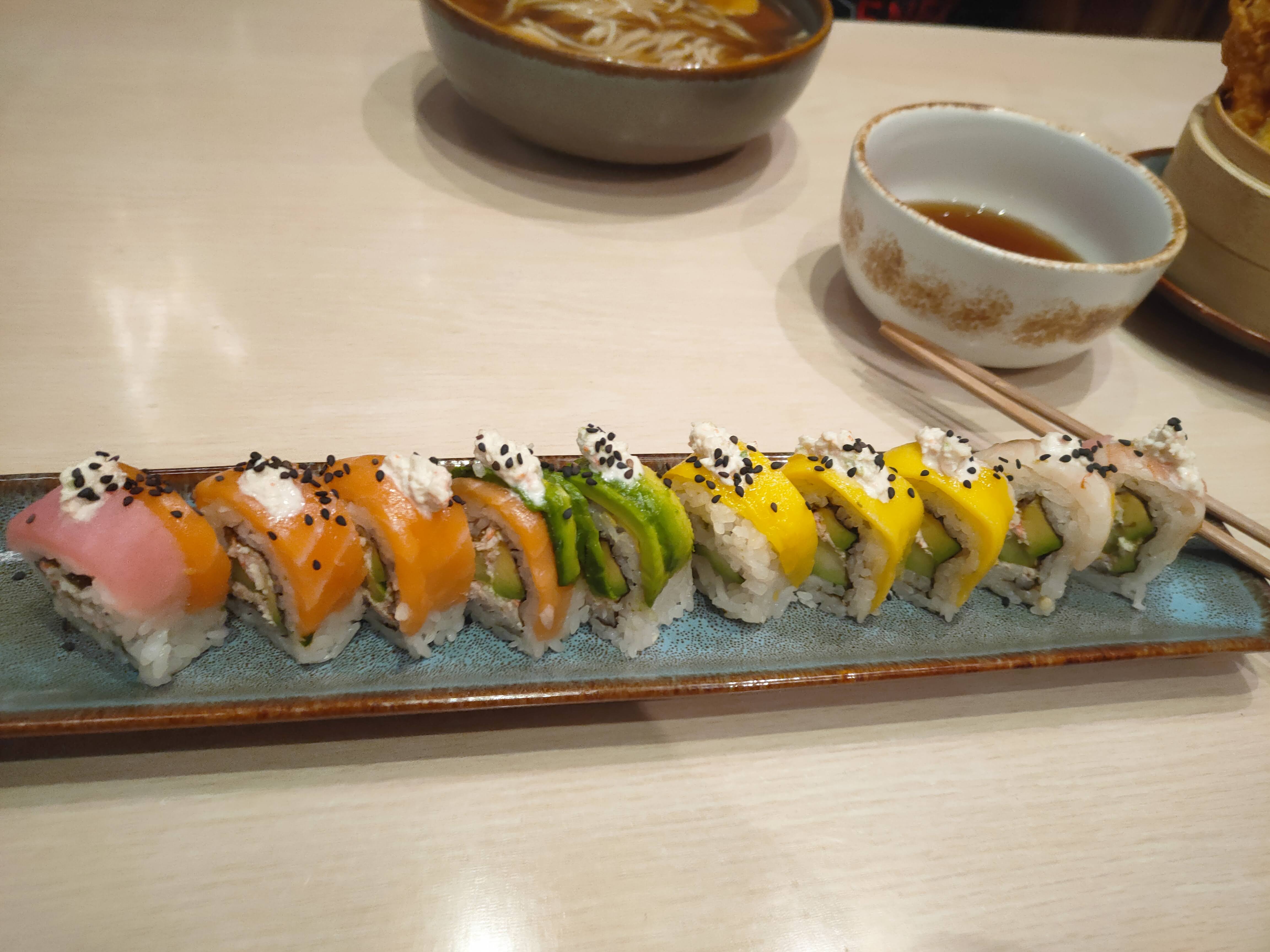 Teikit Sushi & Noodles image 5