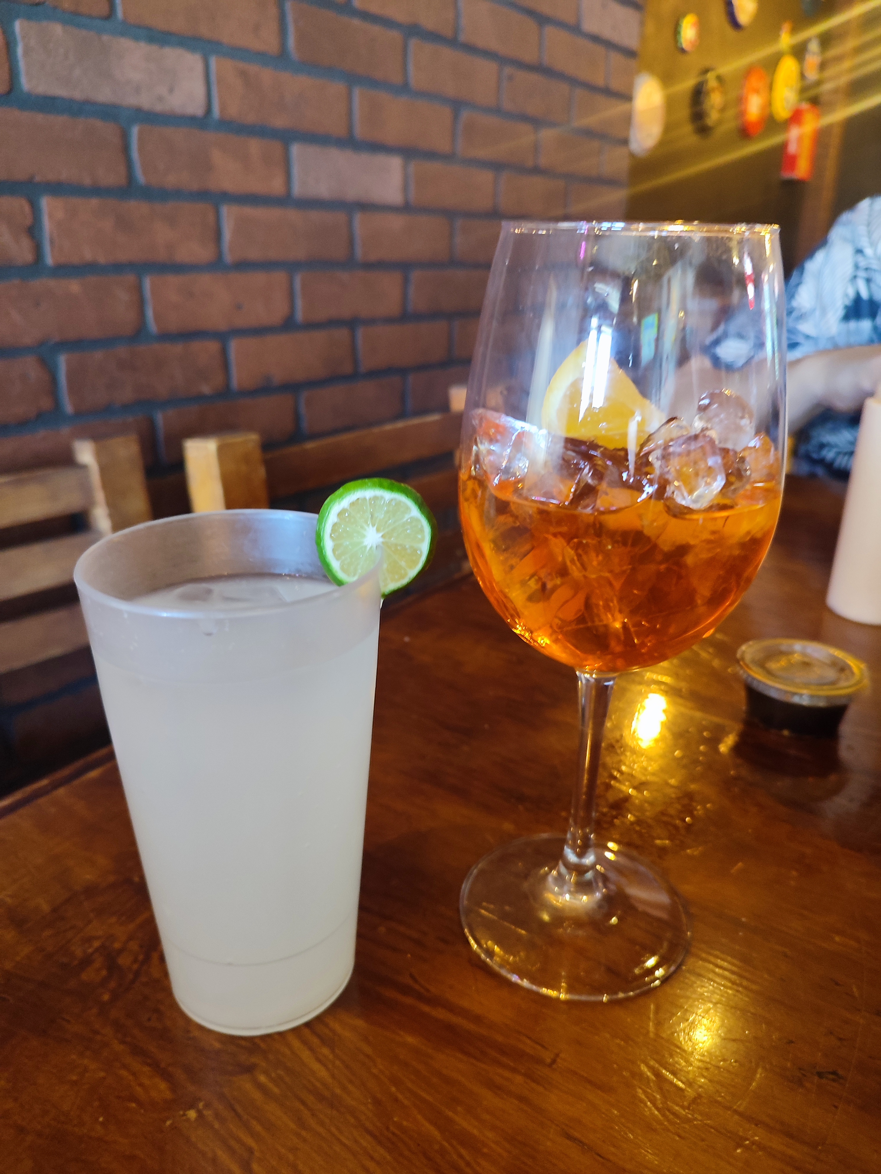 Quedas Bien Sushi & Wings image 6