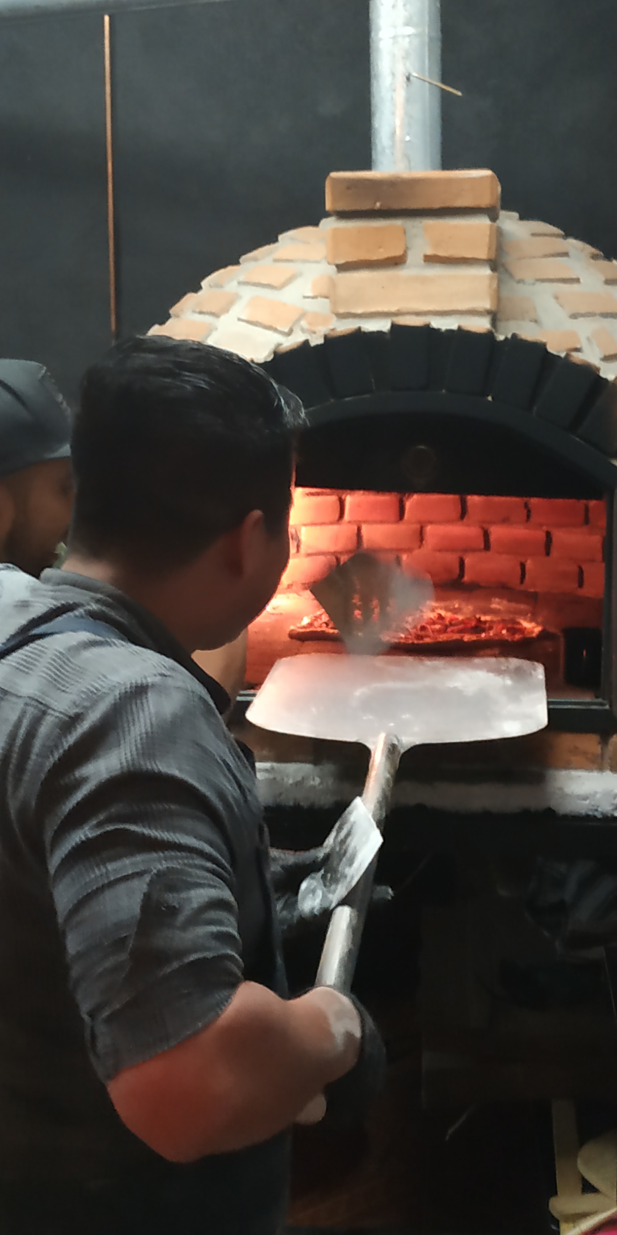 Veranda Pizzería image 8