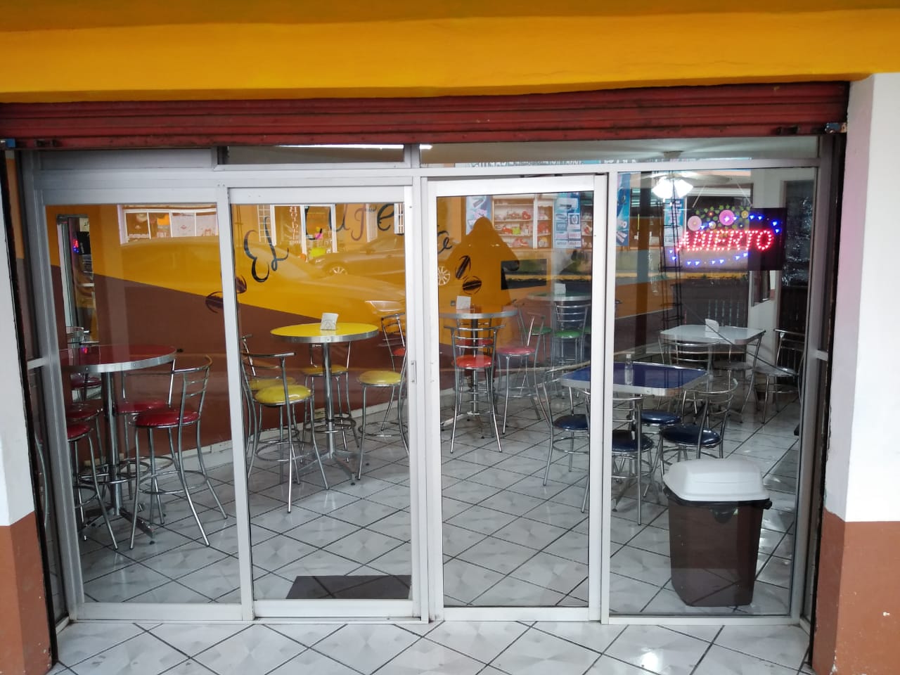 cafeteria El Cafecito image 2