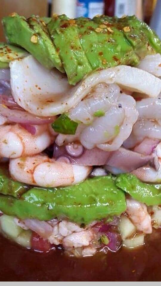 Mariscos El Bucan image 2