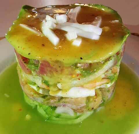 Mariscos El Bucan image 3