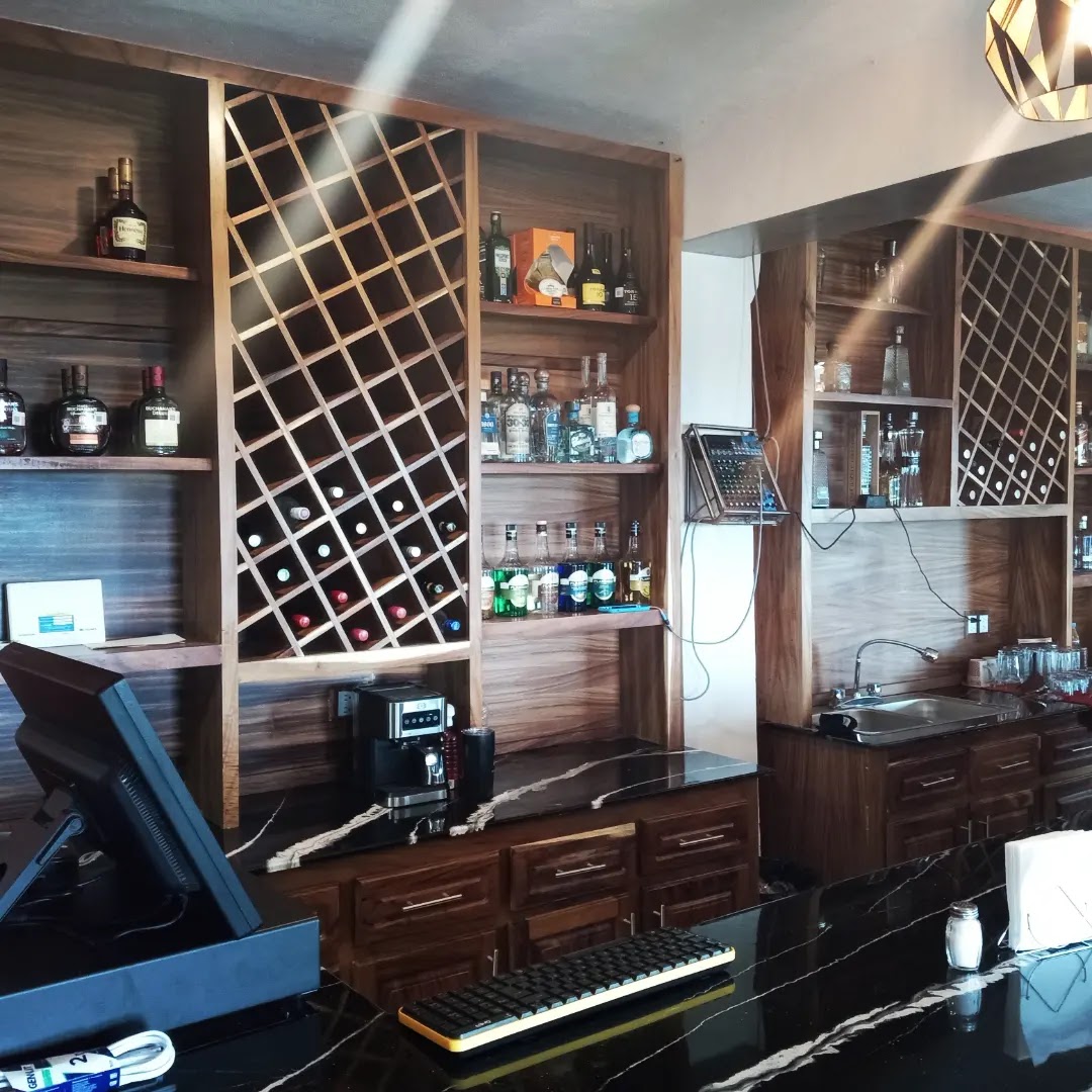 El Edén restaurante bar image 5