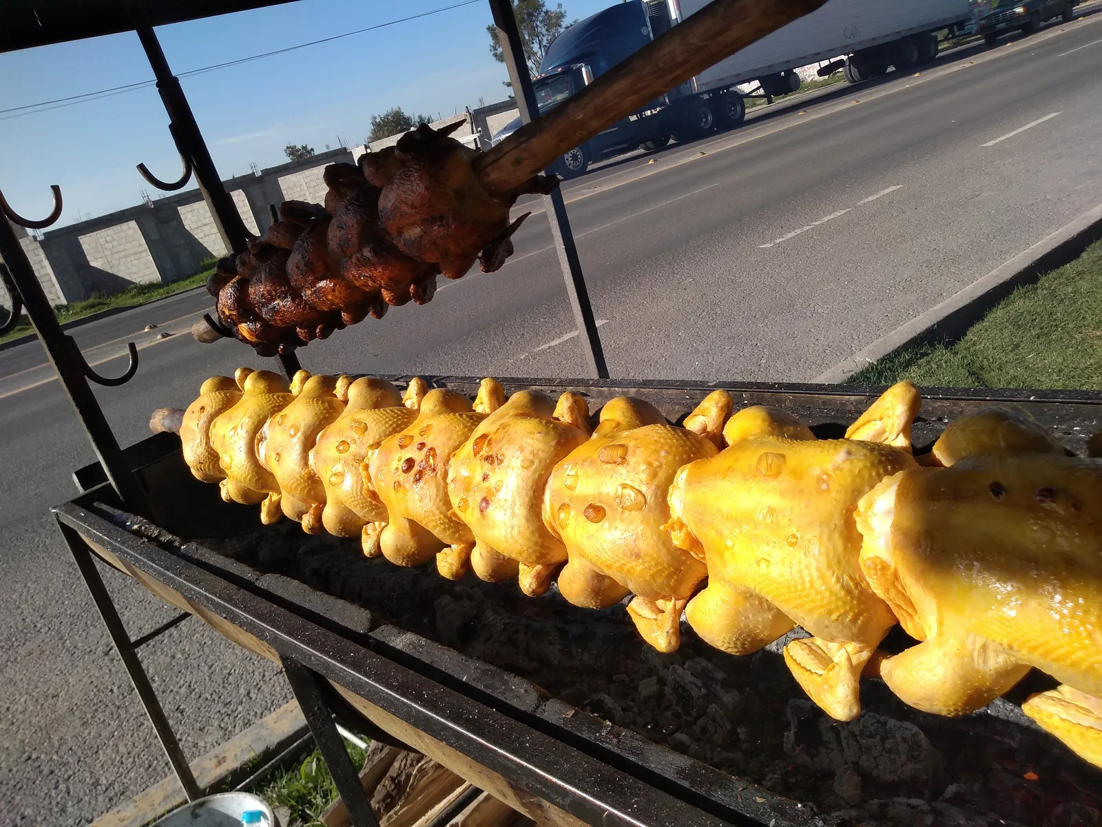 Pollos ala leña nueva era image 6
