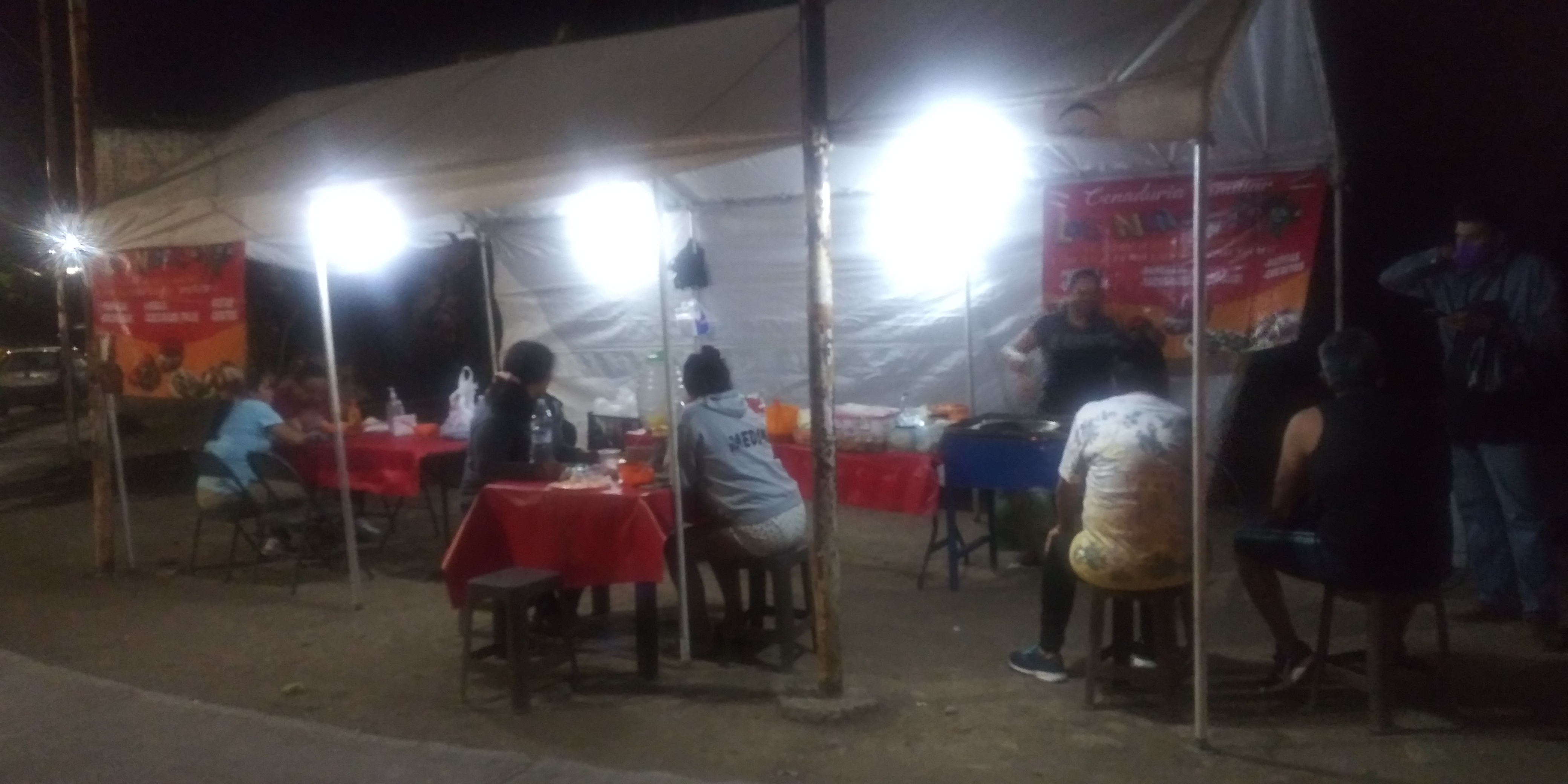 Cenaduria los niños image 9