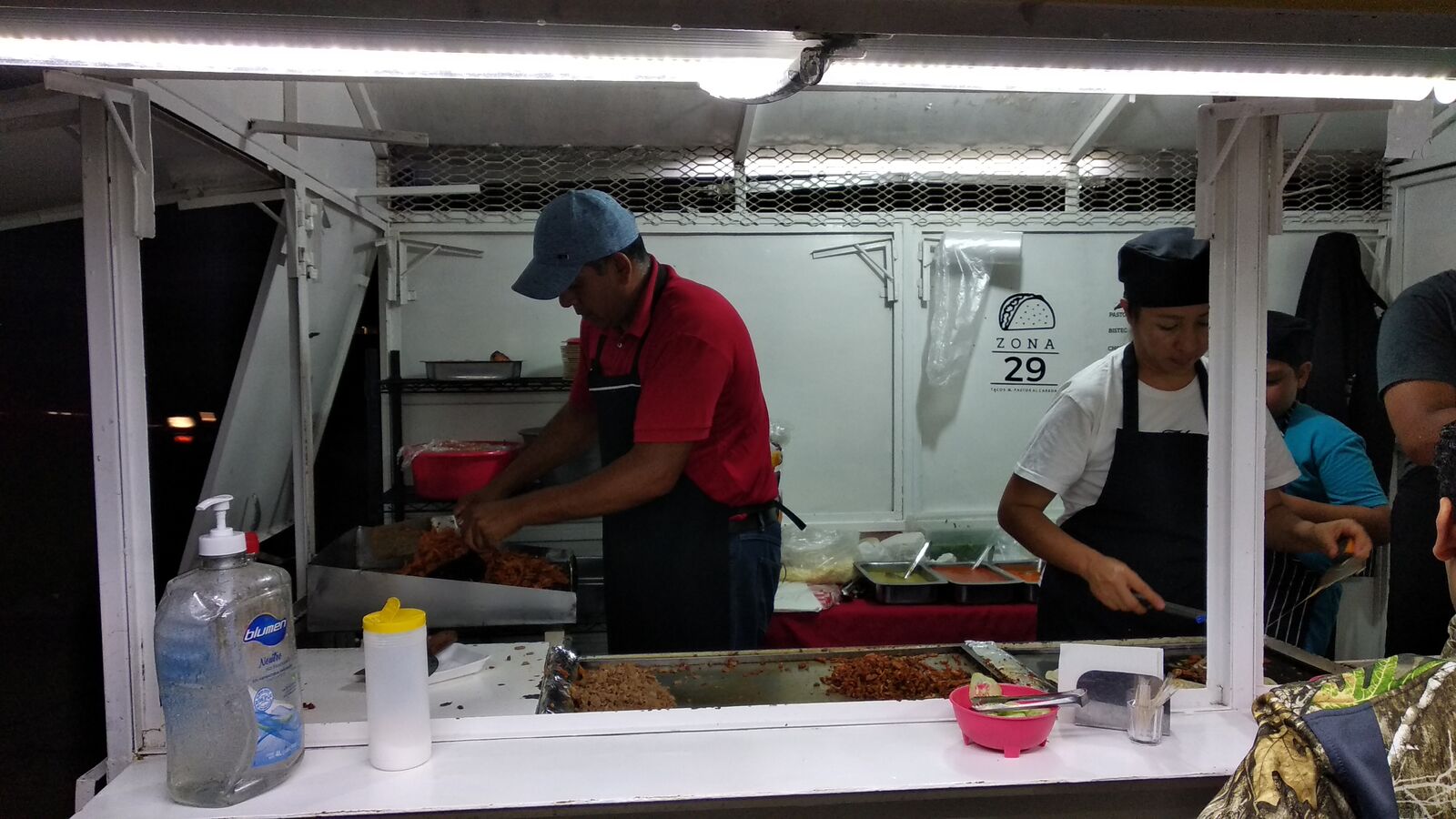 Taquería Zona 29 image 4