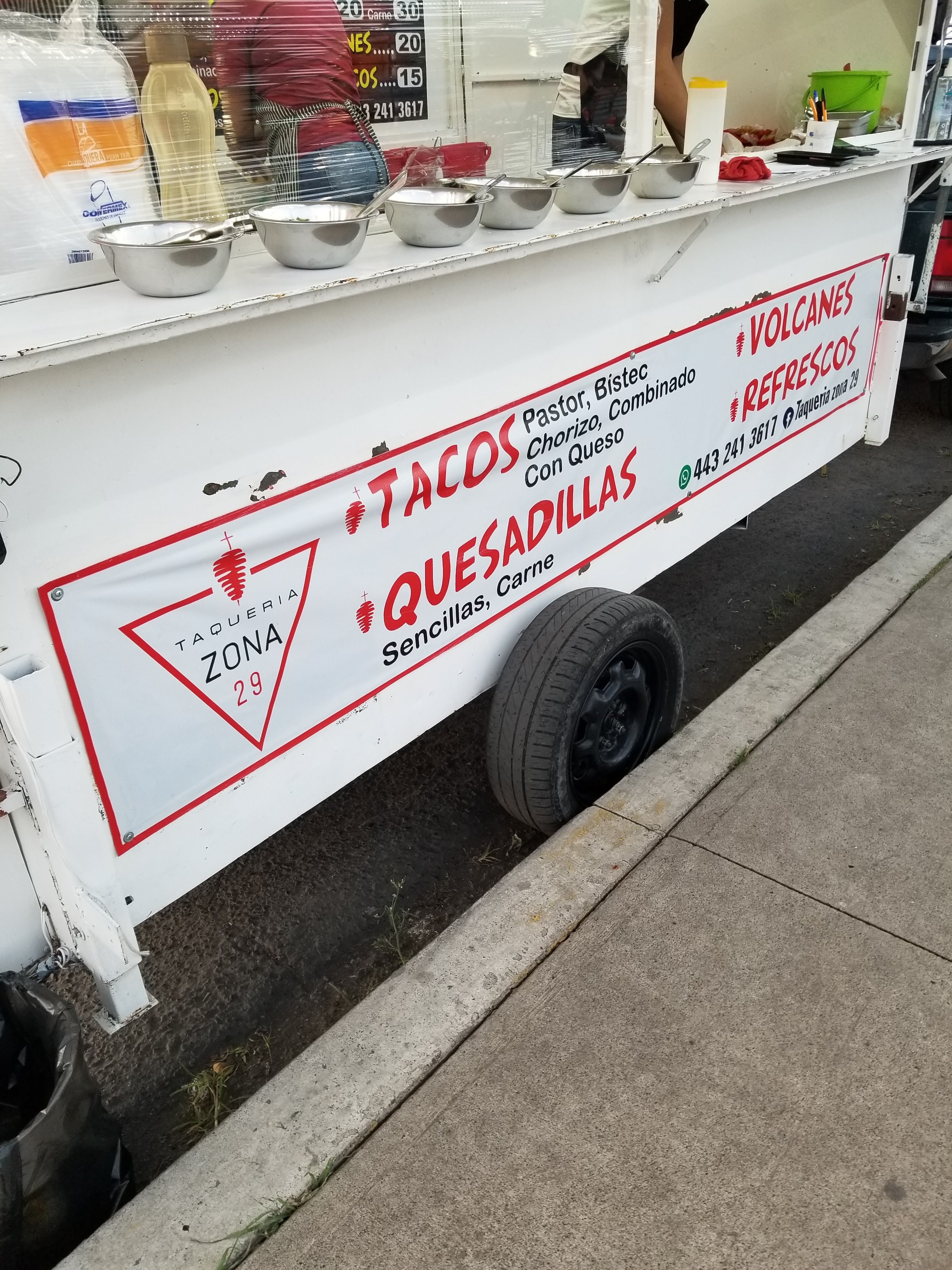 Taquería Zona 29 image 5