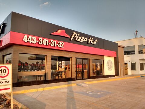 Pizza Hut Tarimbaro image 1