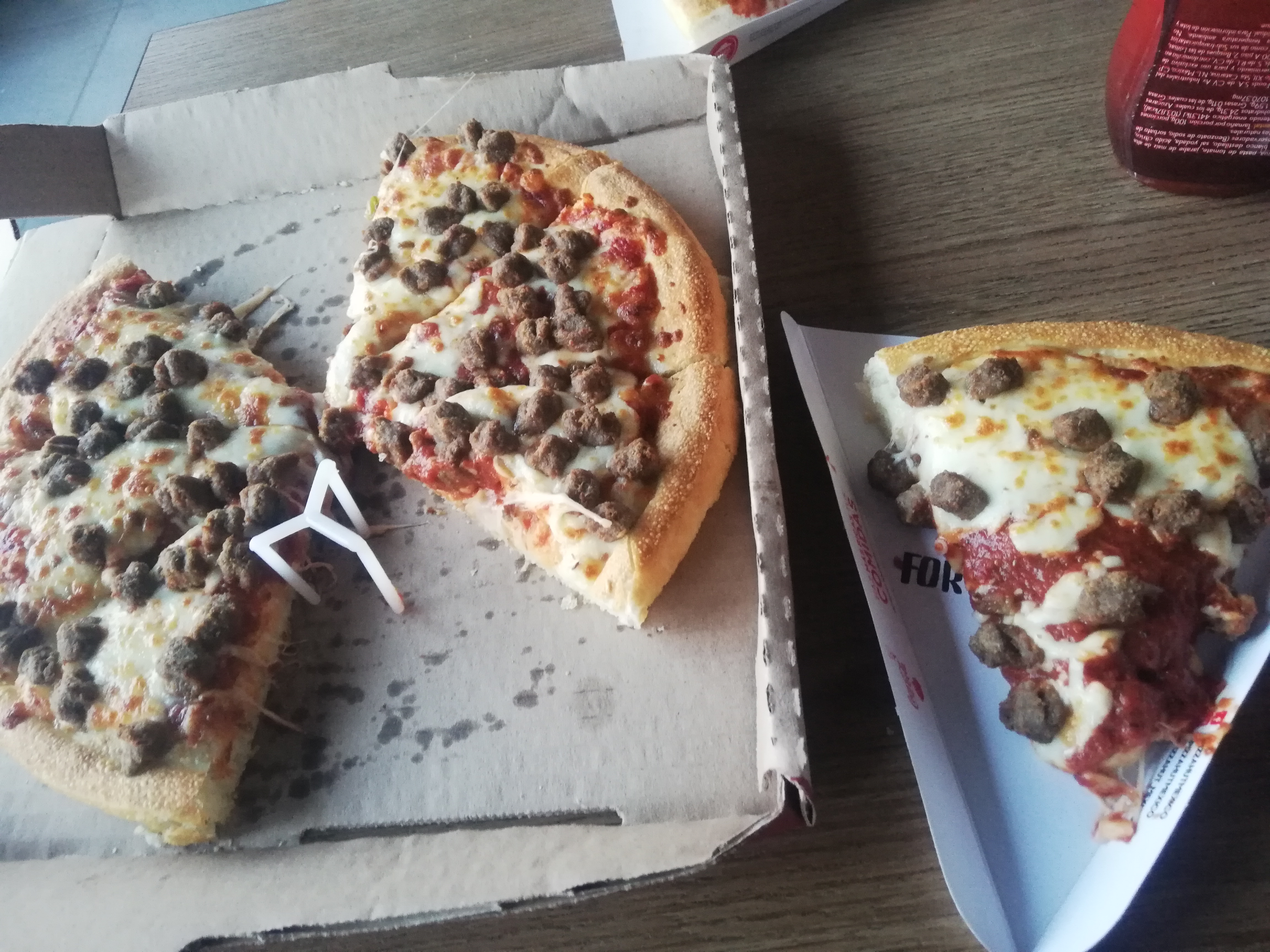 Pizza Hut Tarimbaro image 9