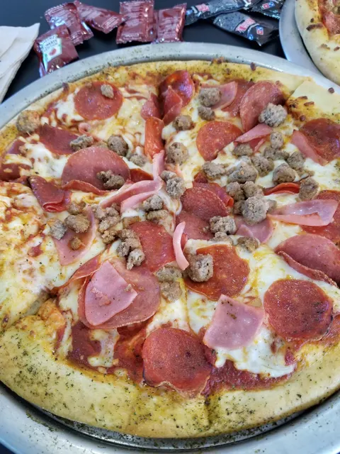 Domino's image 4