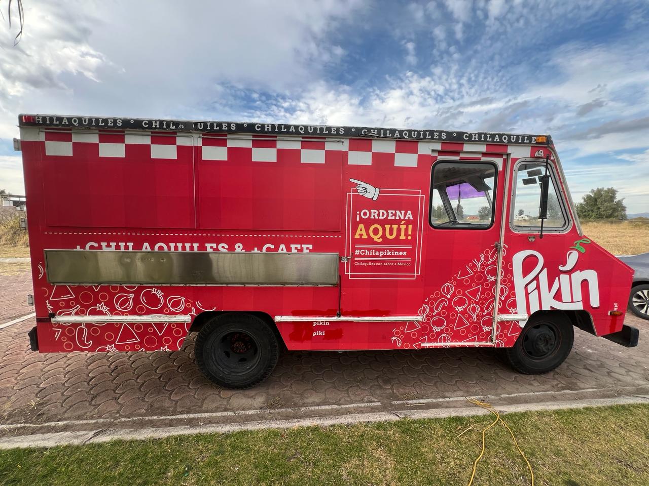 Food truck Pikin image 2