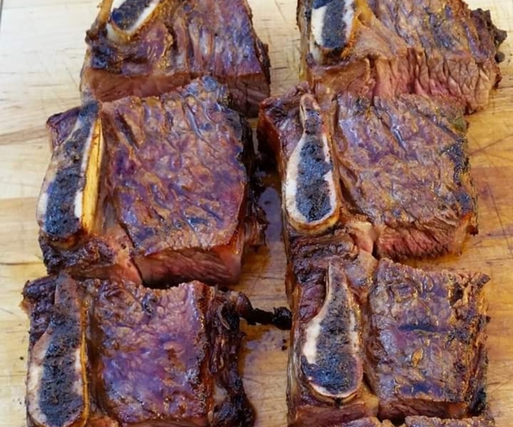 Los Dos Gallos image 4