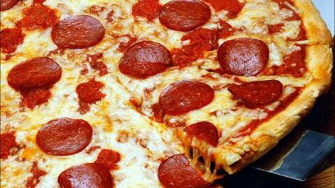 Uribe`s pizza image 4