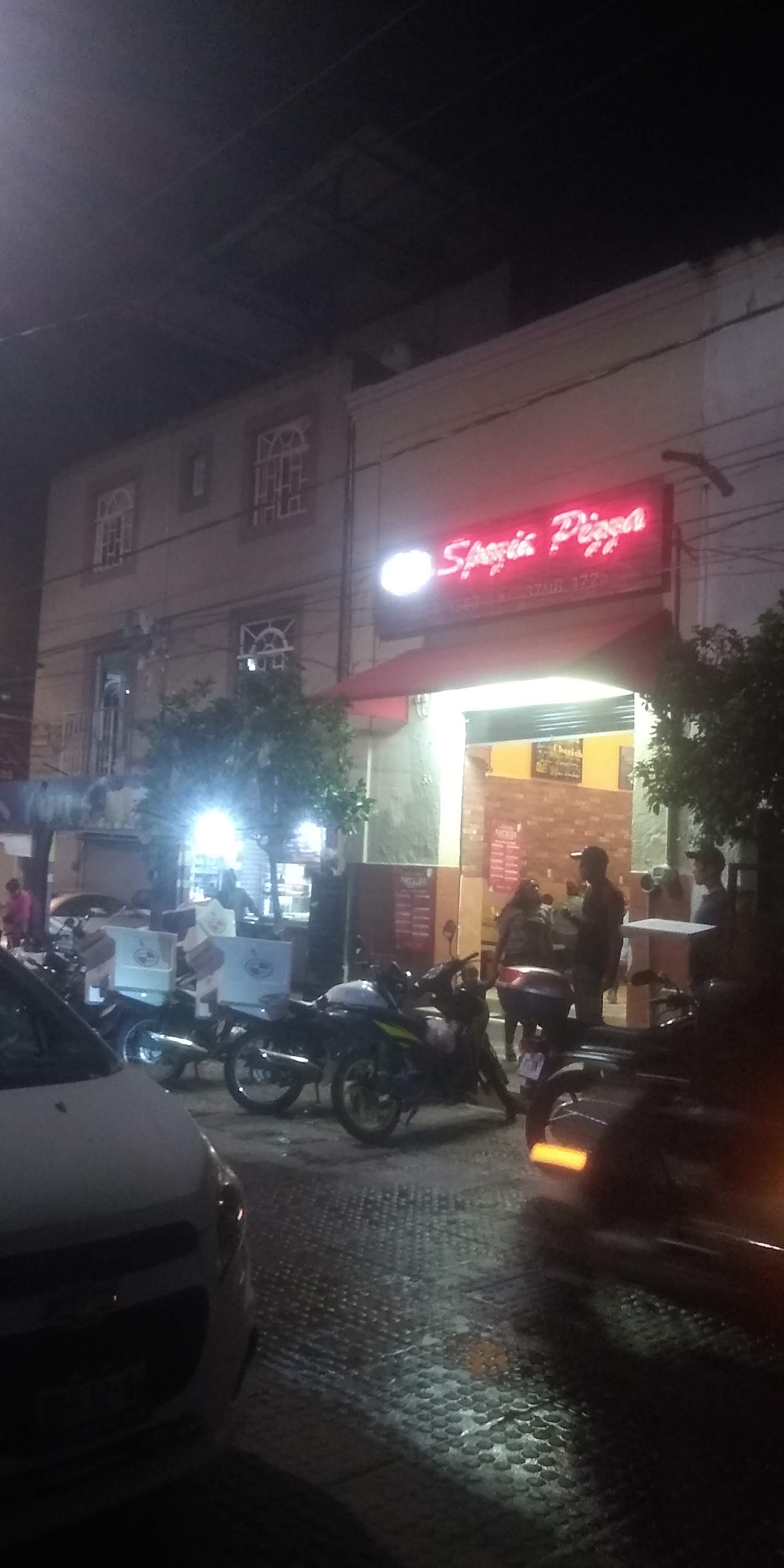 Spezia Pizza image 7