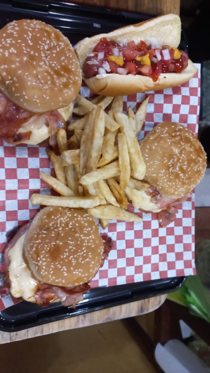 Deliciosos Momentos MC Toña image 2