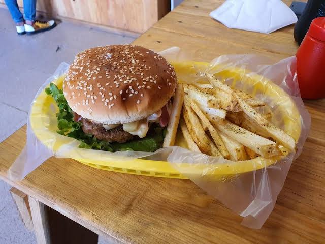 Hamburguesas El Cuate image 2