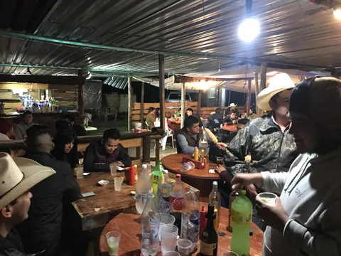 AQUÍ ME QUEDO image 5