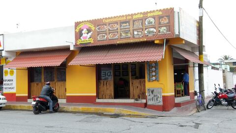 El Meson Del Pollo image 1