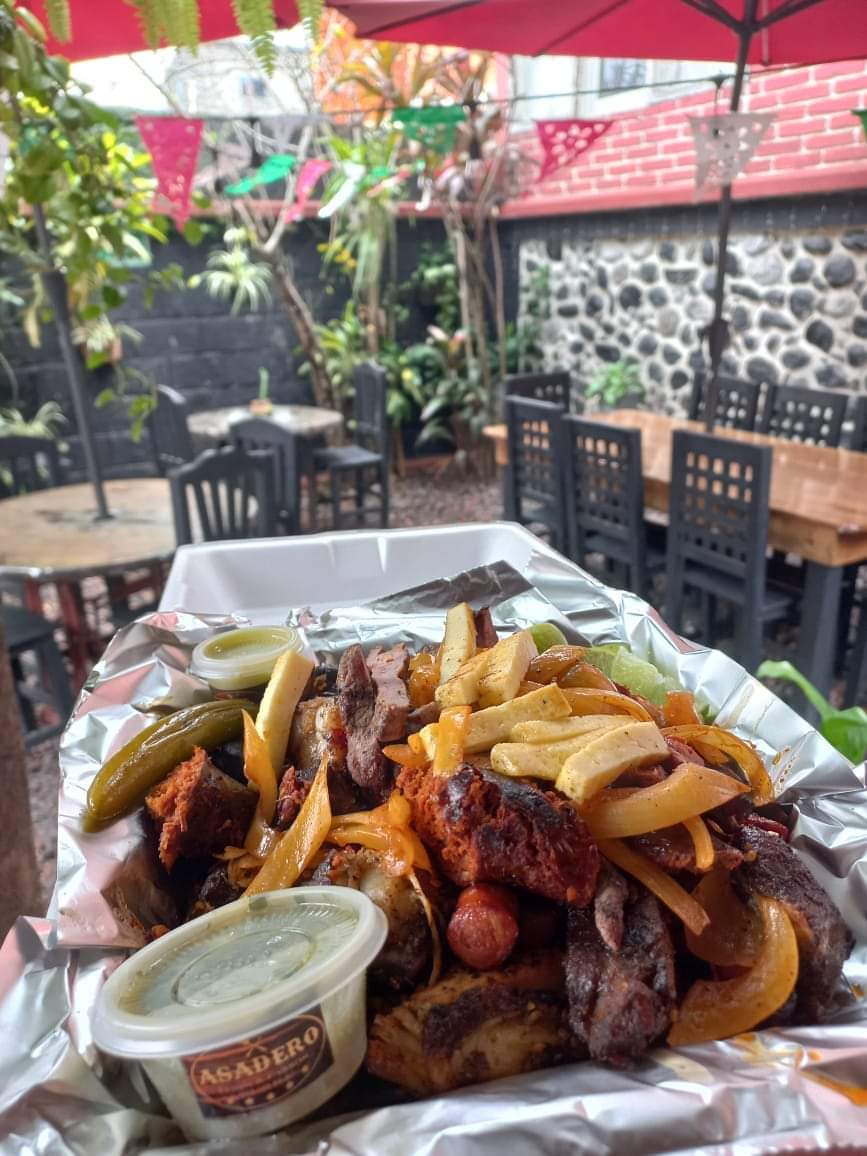 Asadero Leños y Carbón image 4