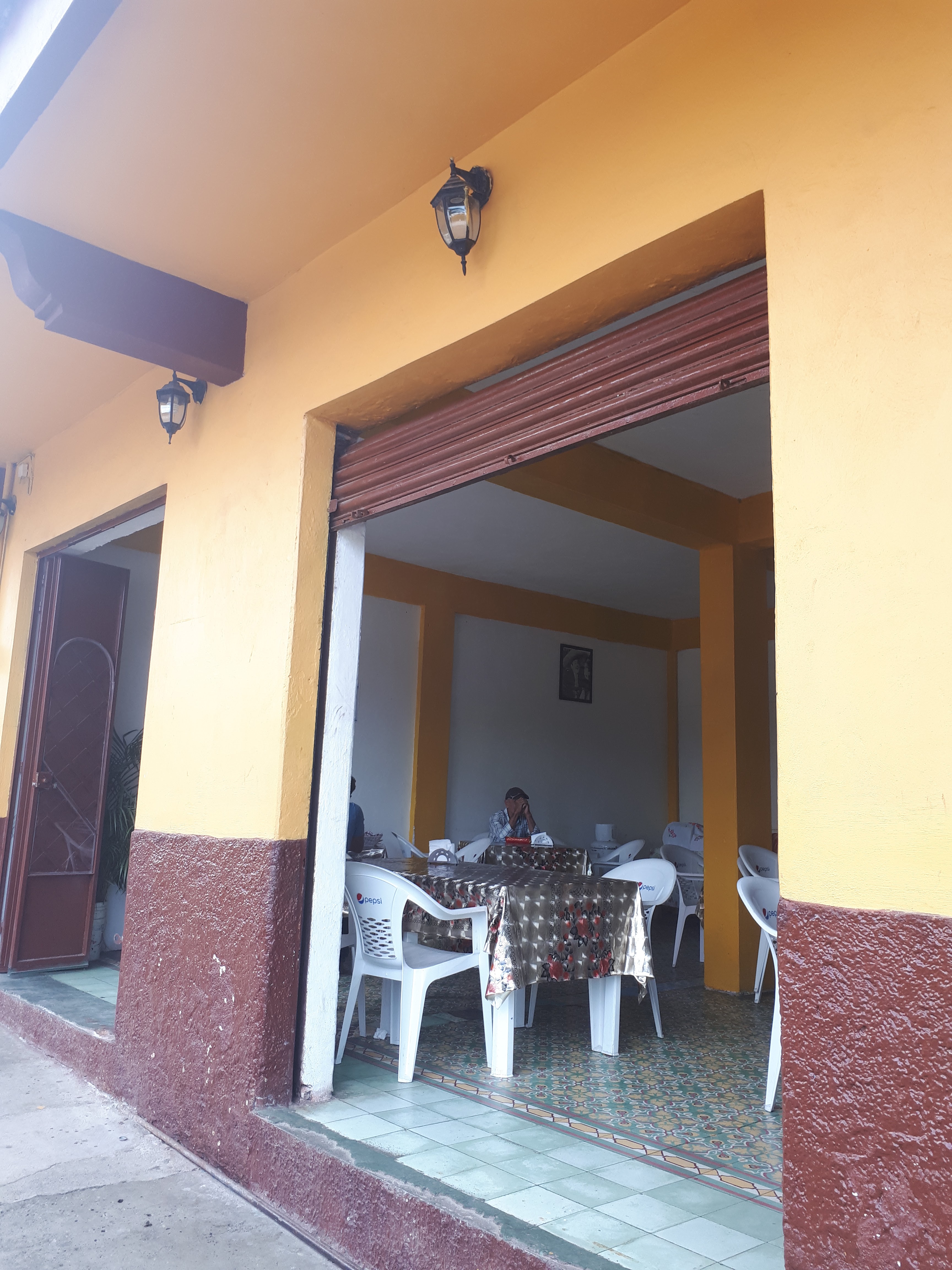 DOÑA "LUCY" Restaurant. image 2