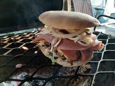 La Perra Hambre image 5