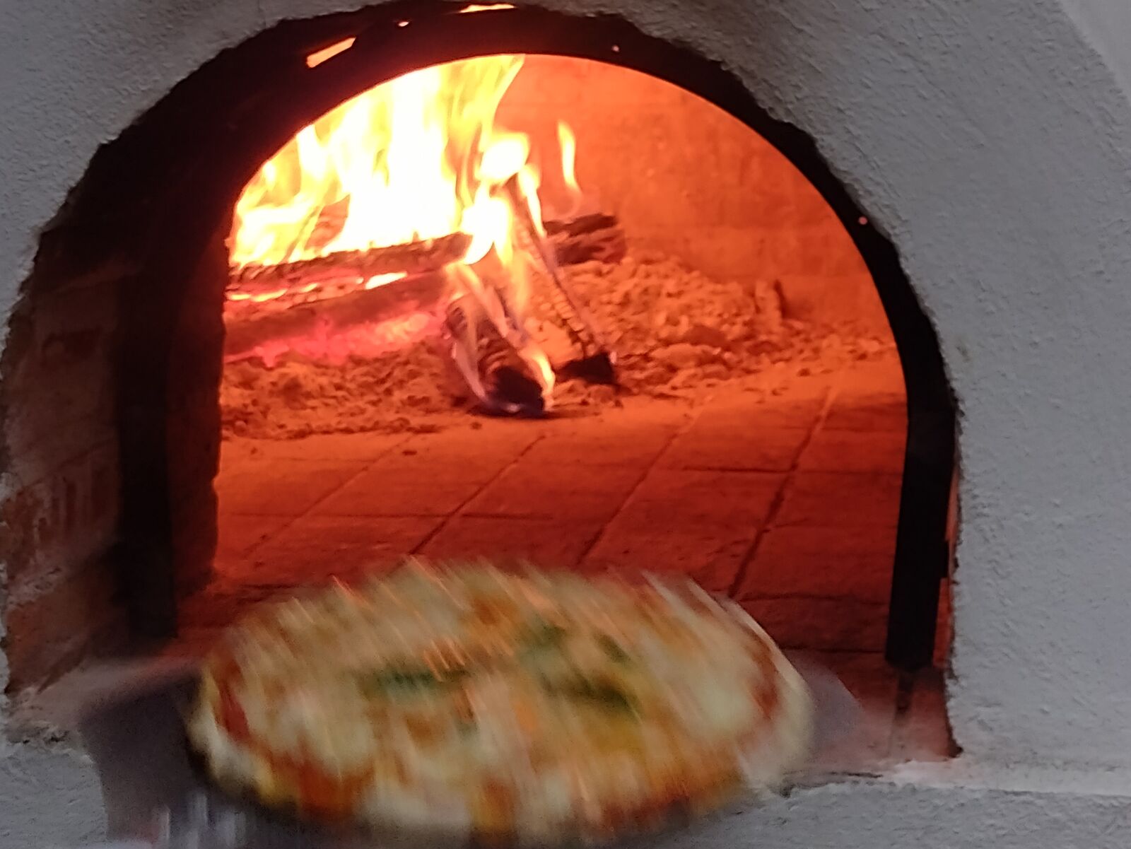 La Pequeña Italia de Don Vittorio Pizzeria - Restaurante image 9