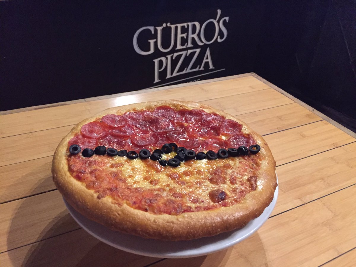 Gueros Pizza image 2