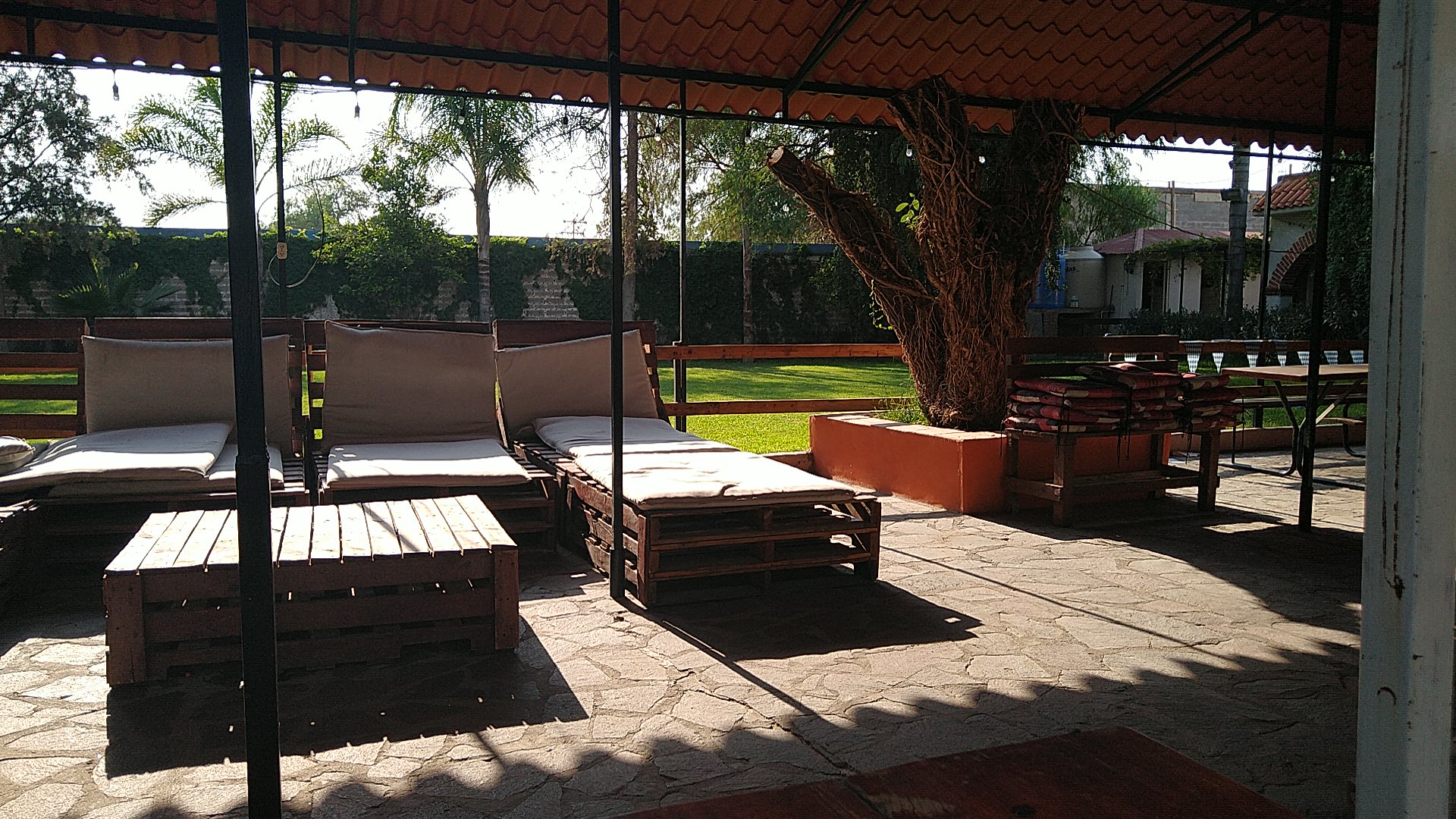 Biergarten SLP image 10