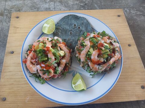Los Camarones Cevicheria image 2