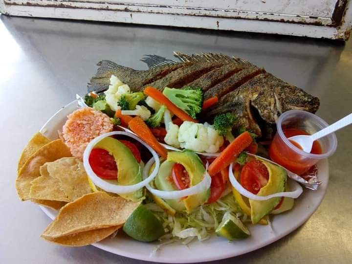 Los Camarones Cevicheria image 3