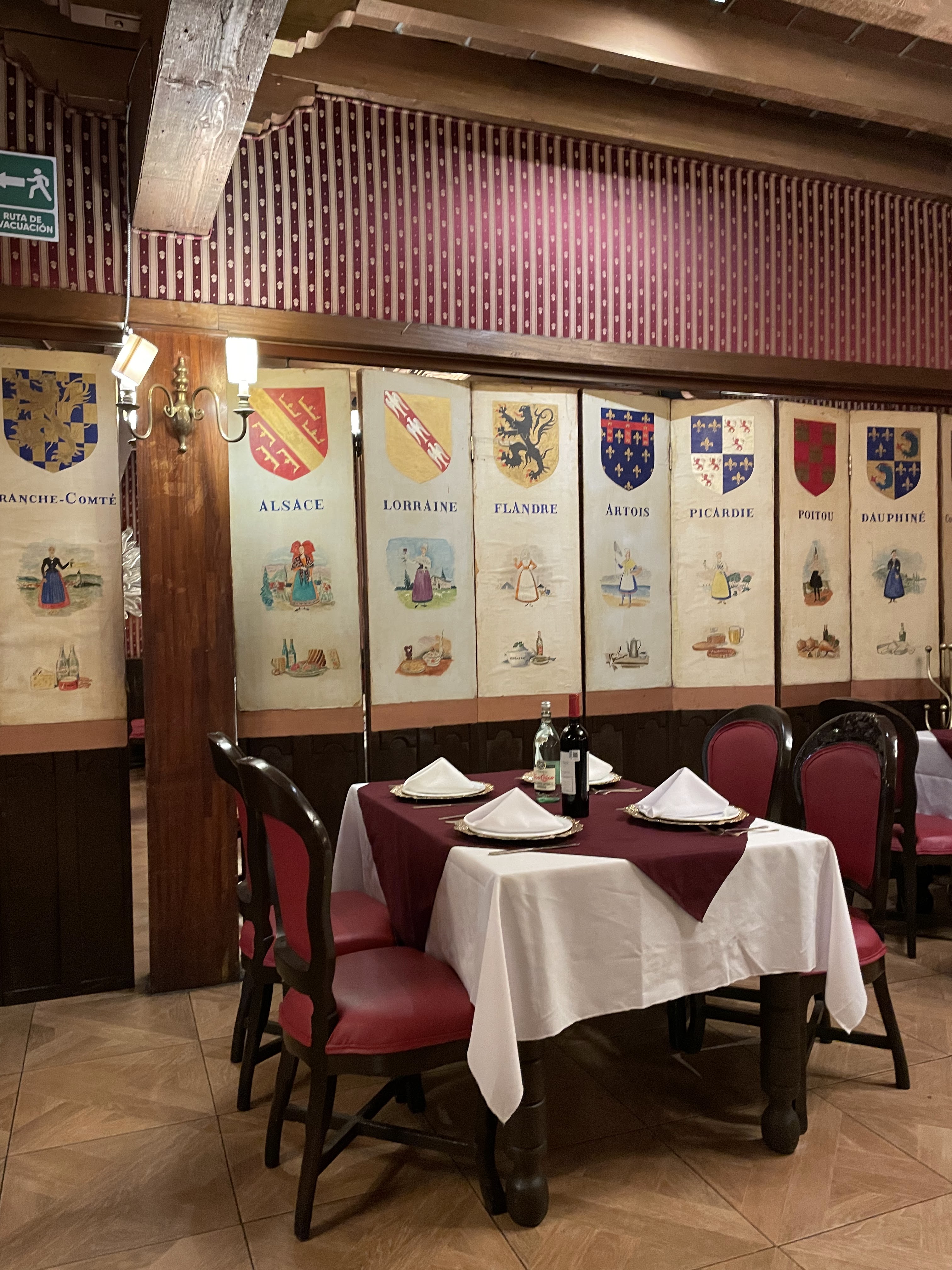 El Rey Sol Restaurant image 4