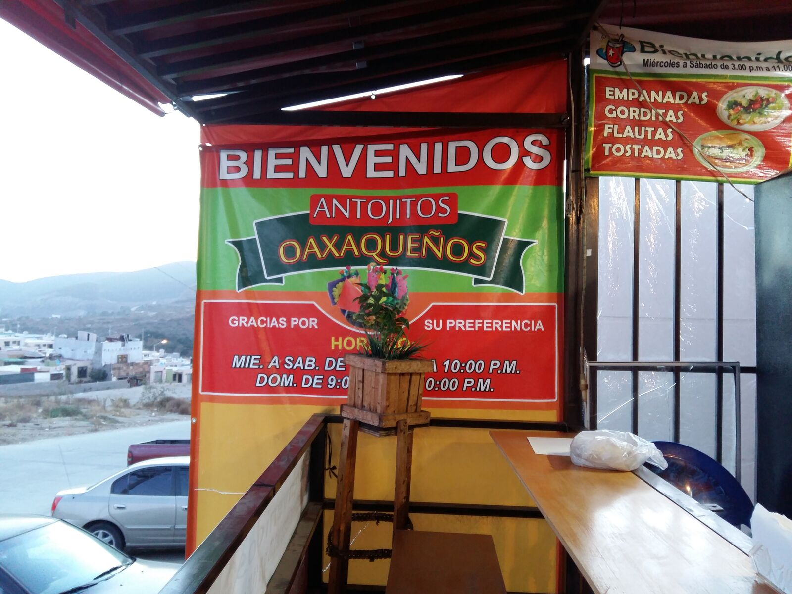 La Oaxaqueña Antojitos Oaxaqueños y Mexicanos image 3