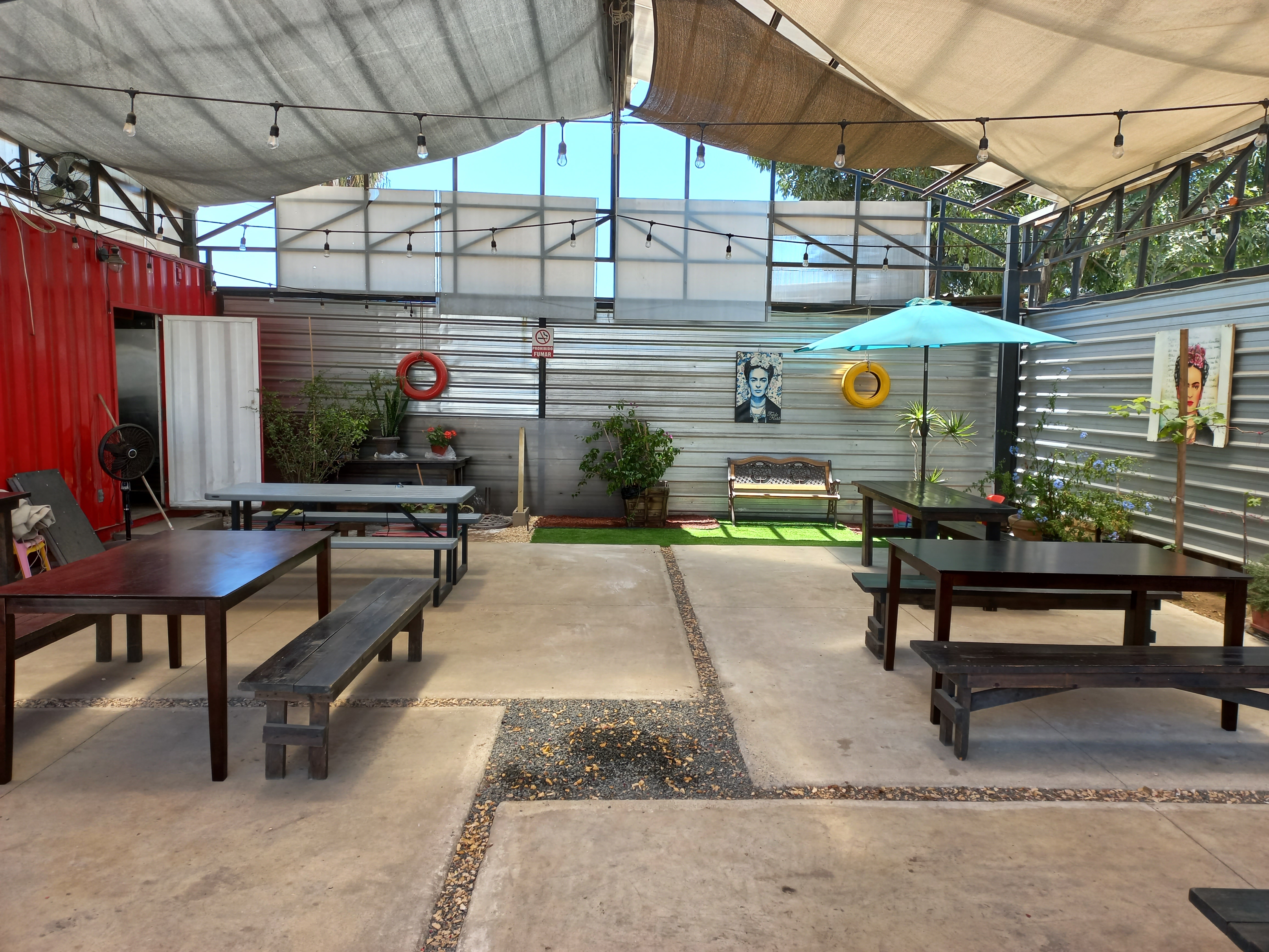 Eatnico Restaurante image 1