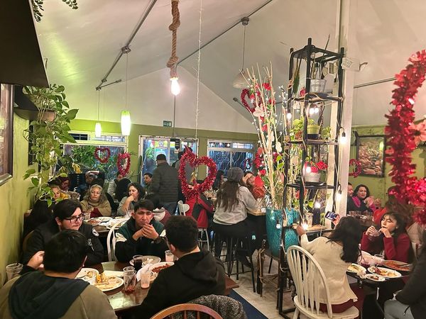 Hornos Pizza Restaurant image 5