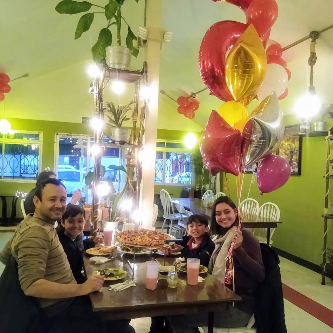 Hornos Pizza Restaurant image 10