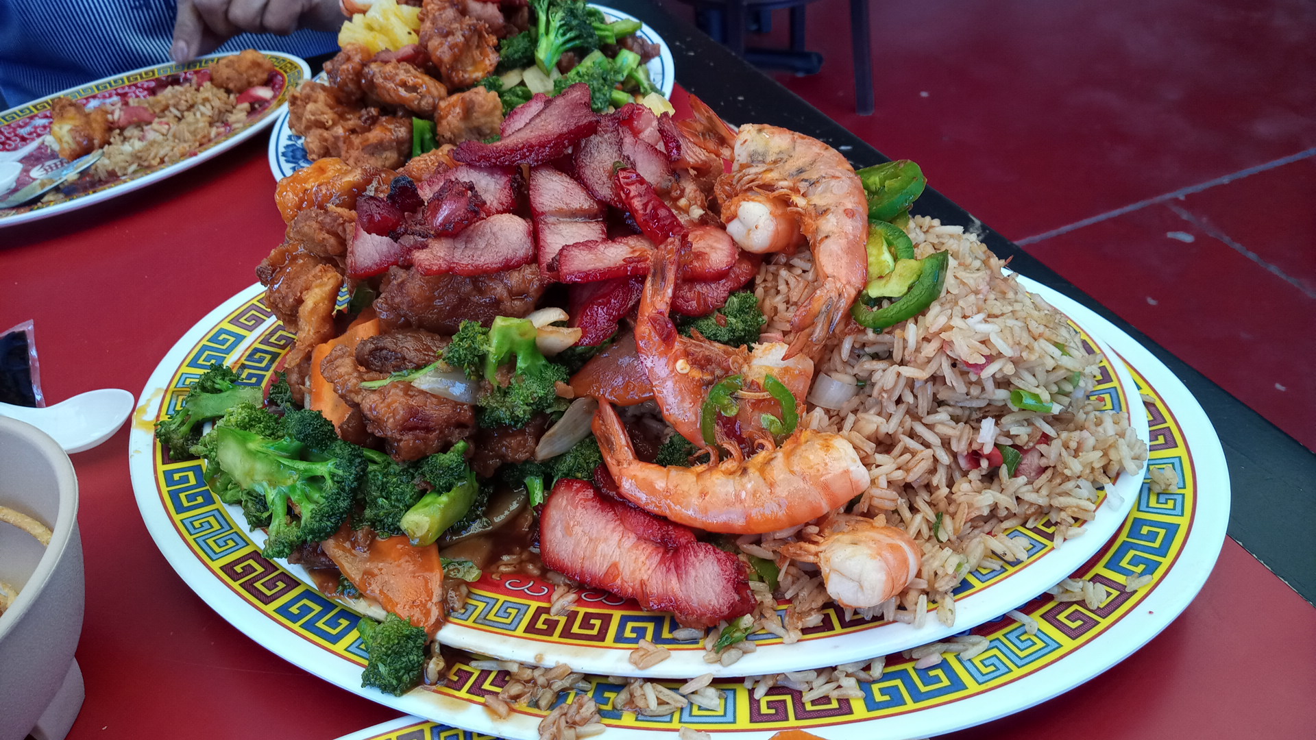 Yin Long Restaurante Comida China image 8