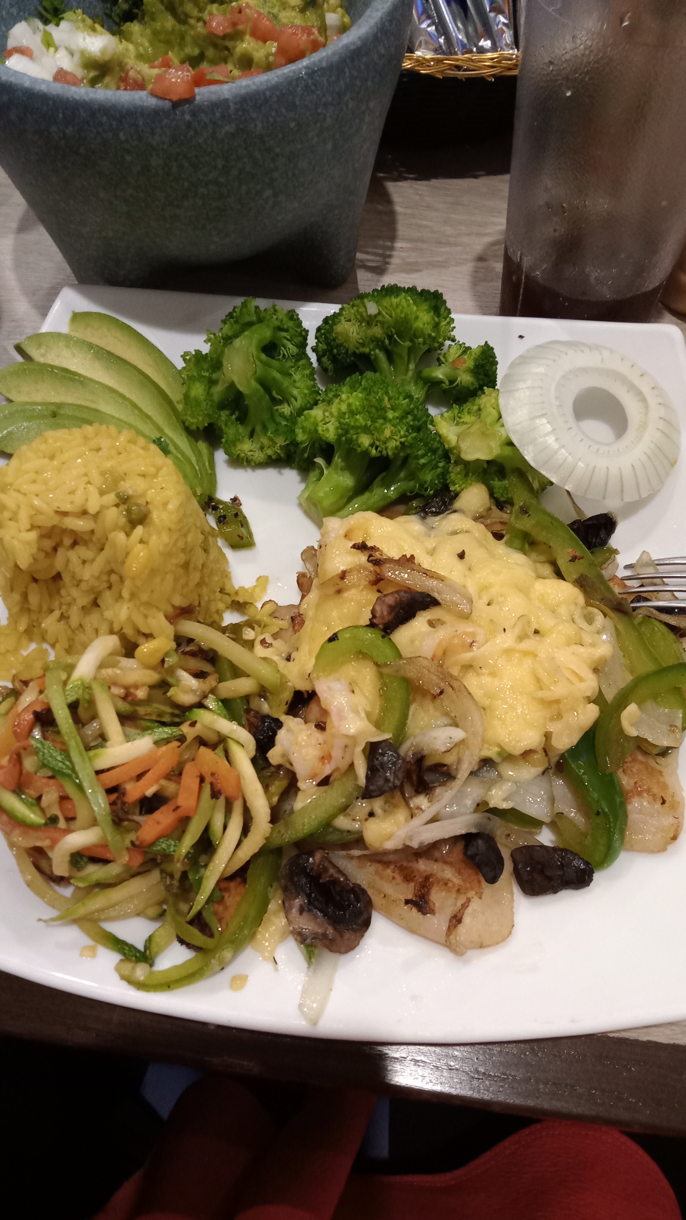 Los Primos Restaurante (Plaza Aviana) image 7