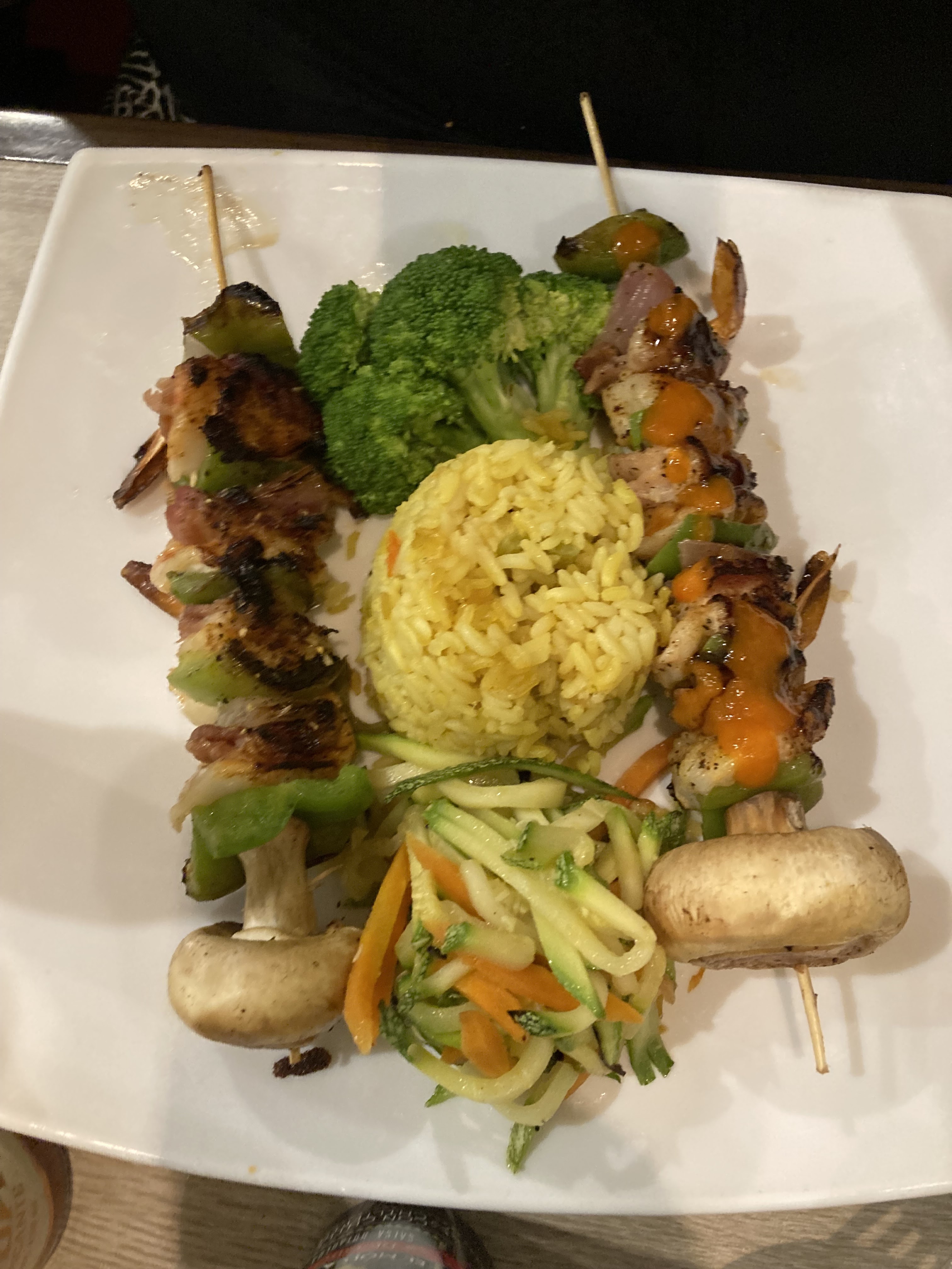 Los Primos Restaurante (Plaza Aviana) image 9