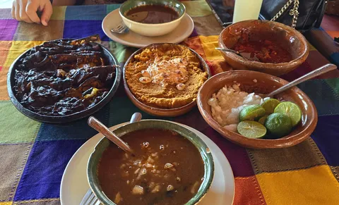 Birrieria Chololos image 3
