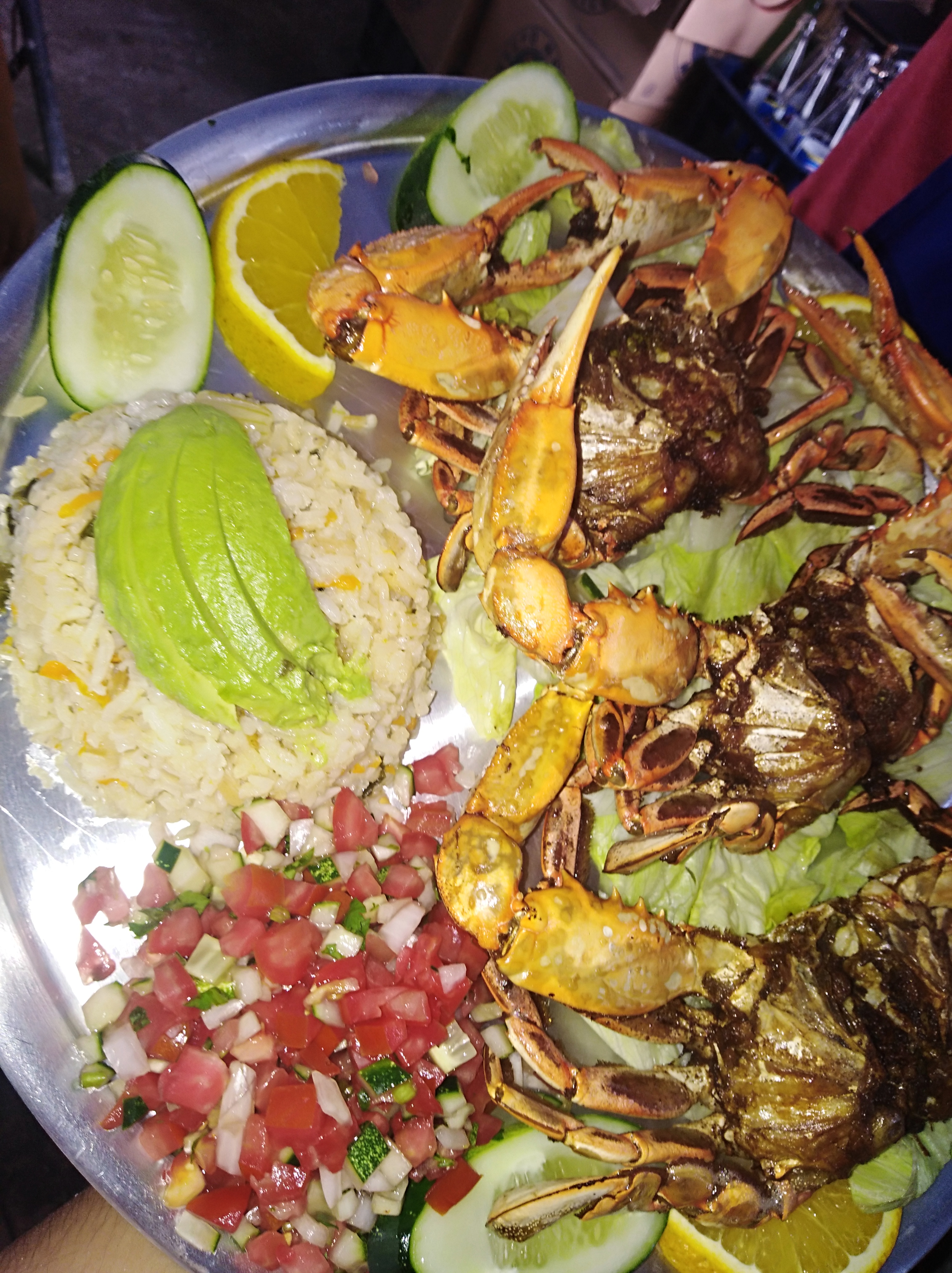 Mariscos los trópicos. image 2